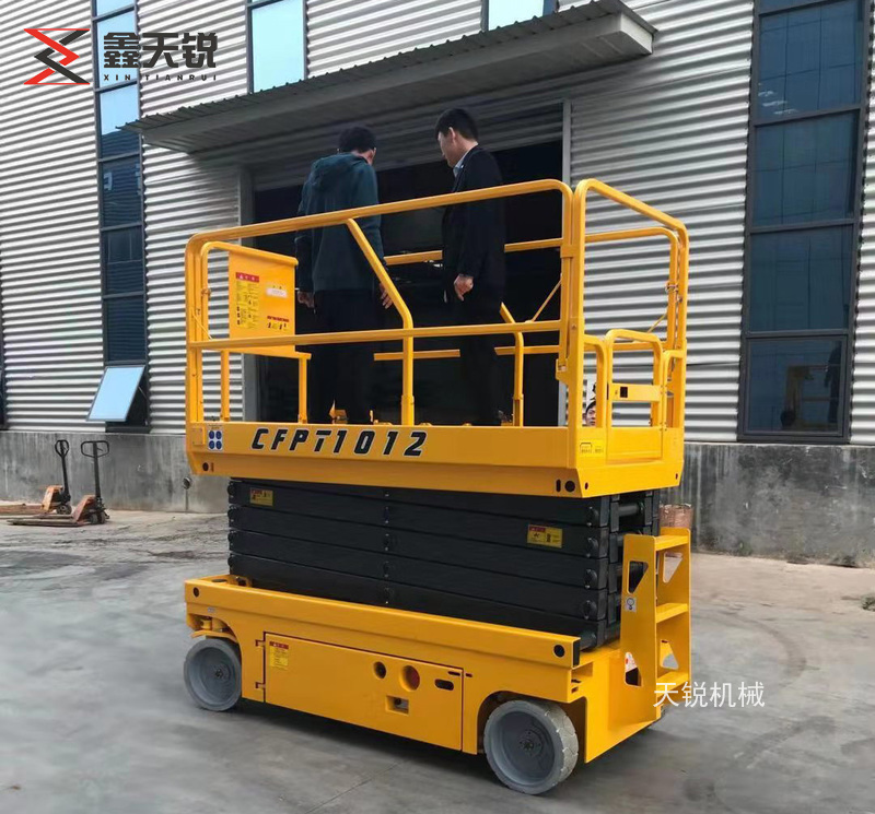 全自（zì）行式高空作業平台